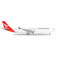 Herpa 1/200 Qantas Airbus A330-300 - New 2016 Colours- VH-QPJ Diecast Aircraft