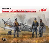 ICM 1/32 German Luftwaffe Pilots (1939-1945) (3 figures) 32101 Plastic Model Kit