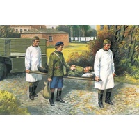 ICM 1/35 Soviet Medical .Personnel (1943-45) (4) 35551 Plastic Model Kit