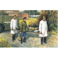 ICM 1/35 Soviet Medical Personnel (1943-1945) (4 Figures - 1 nurse 2 medical orderlies 1 injured) Plastic Model Kit