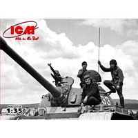 ICM 1/35 Soviet Tank Crew 35601 Plastic Model Kit