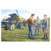ICM 1/48 German Luftwaffe Ground Personnel (1939-1945) 48085 Plastic Model Kit