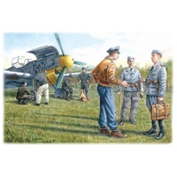 ICM 1/48 German Luftwaffe Ground Personnel (1939-1945) (7 Figures) Plastic Model Kit