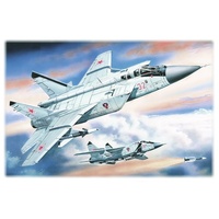 ICM 1/72 MiG-31 "Foxhound", Russian Heavy Interceptor Fighter Plastic Model Kit 72151