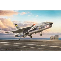 Italeri 1/72 F-8E Crusader Plastic Model Kit