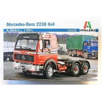 Italeri 1/24 Mercedes Benz 2238 6x4 Truck Plastic Kit