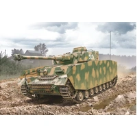 Italeri 1/35 Pz. Kpfw. IV Ausf. H 06578 Plastic Model Kit