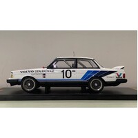 IXO Models 1/18 Volvo 240 Turbo #10 Robbie Francevic - 1986 ATCC Winner Diecast Model Car