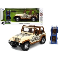 Jada Just Trucks 1/24 1992 Jeep Wrangler Diecast Vehicle