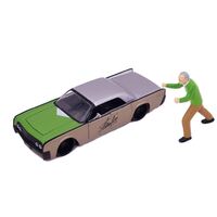 Jada 1/24 Stan Lee Figure With 1963 Lincoln Continental