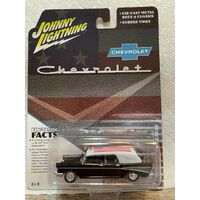 Johnny Lightning 1/64 1957 Chev Hearse