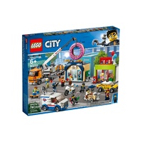LEGO City Donut shop opening 60233