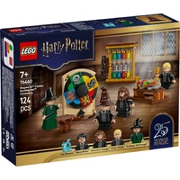LEGO Harry Potter Hogwarts Castle: Sorting Hat Ceremony 76460
