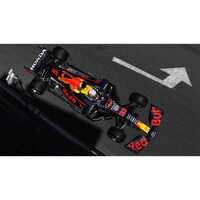 Minichamps 1/18 Red Bull Racing Honda RB16B - Max Verstappen - Winner Abu Dhabi GP 2021 w/Pitboard - WC 2021