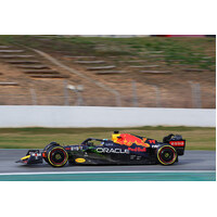 Minichamps 1/18 Oracle Red Bull Racing RB18 - Sergio Perez – 2022 Diecast Car