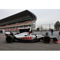 Minichamps 1/18 HAAS F1 Team VF-22 - Mick Schumacher - Bahrain GP 2022 Resin Car