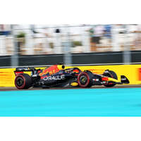 Minichamps 1/43 Oracle Red Bull Racing RB18 - Sergio Perez - Miami GP 2022 Diecast Car