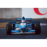 Minichamps 1/18 Benetton Renault B195 - Michael Schumacher Winner Japanese GP 1995 W/Rain Tires Diecast Model
