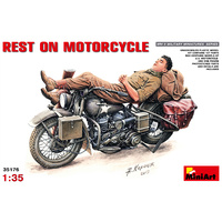 Miniart 1/35 Rest on Motorcycle 35176 Plastic Model Kit