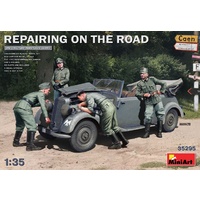 Miniart 1/35 Repairing on the Road (Typ 170V Personenwagen Cabrio & 4 Figures) Plastic Model Kit