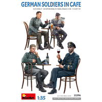 MiniArt 1/35 German Soldiers in Cafe Plastic Model Kit