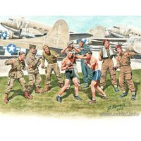 Master Box 35150 1/35 Friendly boxing match. British and American paratroopers, WW II era