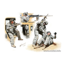 Master Box 35170 1/35 Man Down! US Modern Army, Middle East, Present day Plastic Model Kit