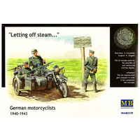 Master Box 3539 1/35 German motorcyclists, 1940-1943 Plastic Model Kit