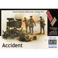 Master Box 1/35 Accident. Soviet & German military men, summer 1941 Plastic Model Kit