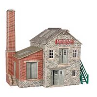 Metcalfe HO Ramshackle Workshop