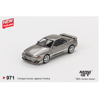 Mini GT 1/64 Nissan Skyline GT-R (R32) Veilside Combat C-I Veilside Combat Grey Diecast Model Car