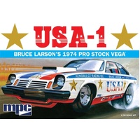 MPC 1/25 Bruce Larson USA/1 Pro Stock Vega Plastic Model Kit