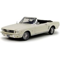 Motormax 1/18 1964 1/2 Ford Mustang Convertible MX73145