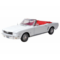 Motormax 1/18 1964 1/2 Ford Mustang Convertible Platinum Series 73145PTM Diecast
