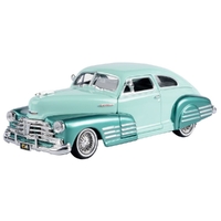 Motormax 1/24 1948 Chvy Aerosedan Fleetline - Get Low Diecast Car