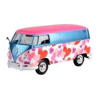 Motormax 1/24 Love VW Type 2 Delivery Van Diecast Car