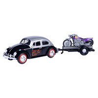 Motormax 1/24 VW Beetle w/Motorbike on Trailer Diecast