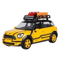 Motormax 1/24 Mini Cooper S Countryman w/Roof Rack