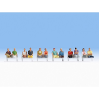 Noch HO Sitting Passengers 12 figs without legs 15250