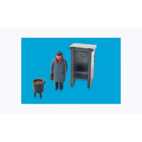 Peco OO Modelscene Fog Man- Hut & Brazier