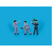 Peco OO Modelscene Loco Crew & Guard