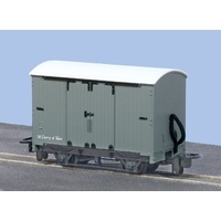 Peco OO-9 Box Van Unlettered Grey