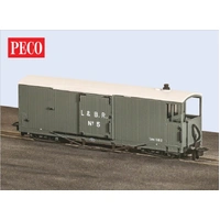 Peco OO-9 Lynton & Barnstaple 8 ton Bogie Goods Brake Van, Grey, No.5, Open Veranda