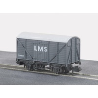 Peco N Box Van Standard LMS Light Grey Rolling Stock