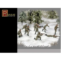 Pegasus 1/72 WWII Russian Infantry Winter Dress (40 piece set)