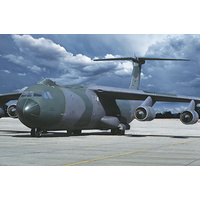 Roden 1/144 C-141B Starlifter Plastic Model Kit [331]