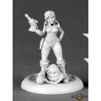 Reaper: Chronoscope: Betty, Space Heroine (metal) Unpainted Miniature