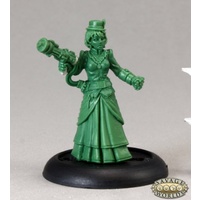 Reaper: Savage Worlds: Mad Scientist (Female) (metal) Unpainted Miniature