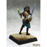 Reaper: Pathfinder Miniatures: Isabella Locke (metal) Unpainted Miniature
