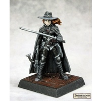 Reaper: Pathfinder Miniatures: Vampire Hunter (metal) Unpainted Miniature
